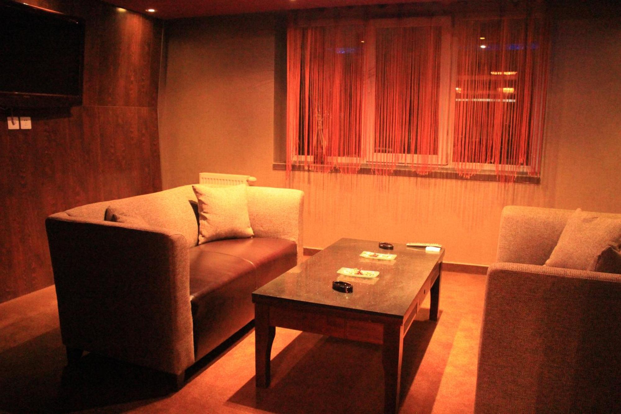 The Corporate Hotel Ulaanbaatar Ngoại thất bức ảnh